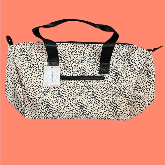 Mali & Lili Weekender Bag in Cream NWT MSRP $128 - Picture 12 of 12